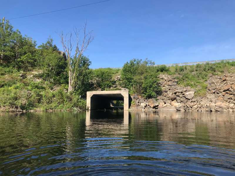 Tunnel under the 400